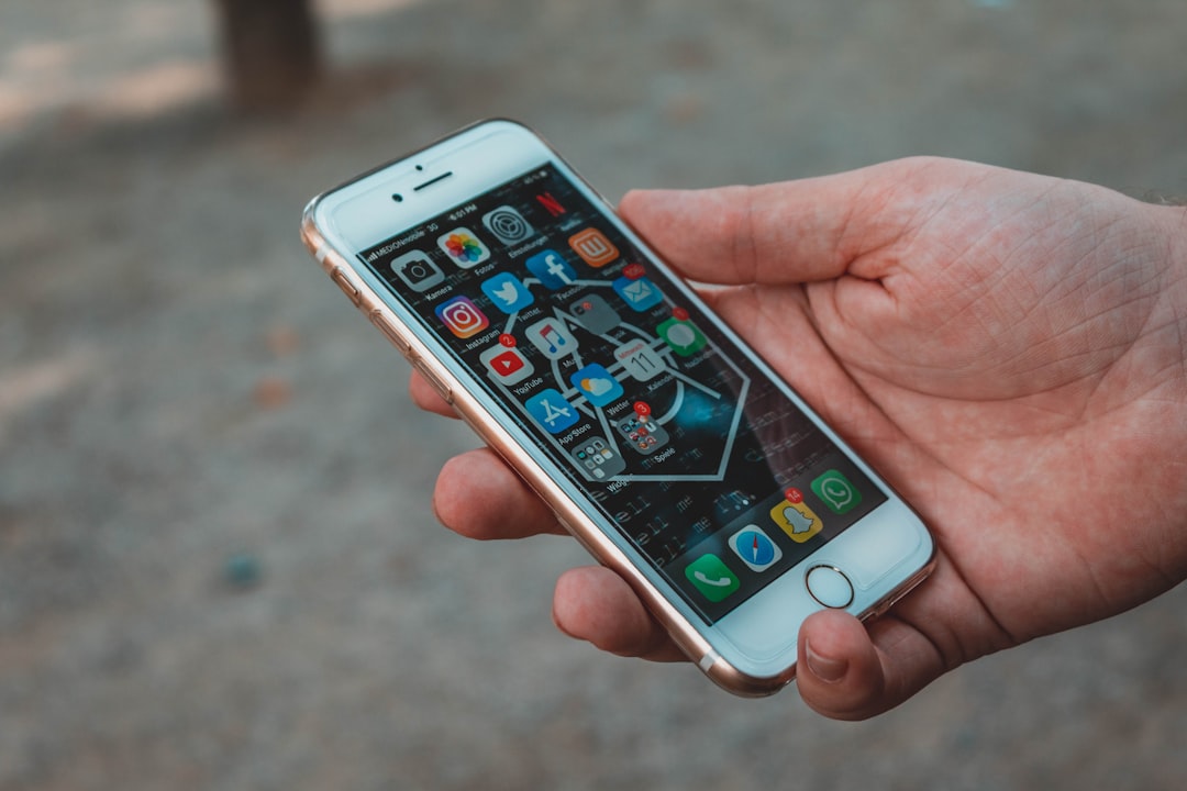 Design UI/UX en Afrique de l'Ouest : Stratégies pour réduire le taux de rebond mobile 4 Design UI/UX en Afrique de l’Ouest : Stratégies pour réduire le taux de rebond mobile